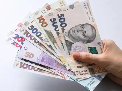 Жителям чотирьох областей надають нову грошову допомогу: як отримати виплати