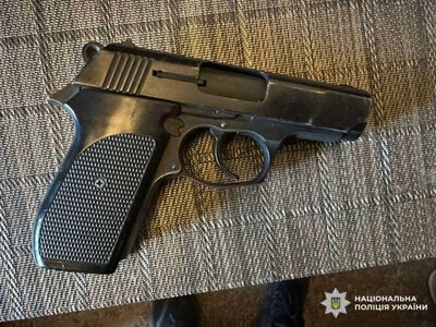 У Києві жінка відкрила стрілянину через зауваження та поранила чоловіка