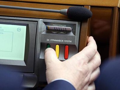 Рада зрівняла у правах військовослужбовців, які пішли служити з місць позбавлення волі 