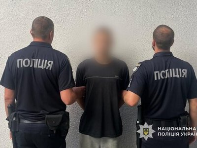 У Мукачеві 18-річний хлопець пограбував продавчиню на касі