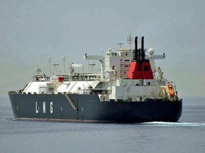 Іран таємно вивозив нафту через Ормузьку протоку — Bloomberg