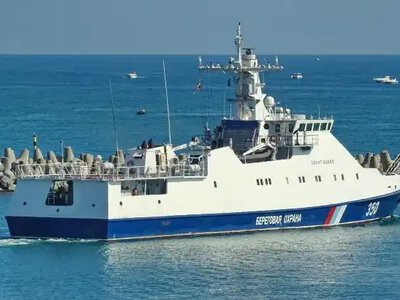 Російський корабель Ізумруд пішов на дно після удару морського дрона України