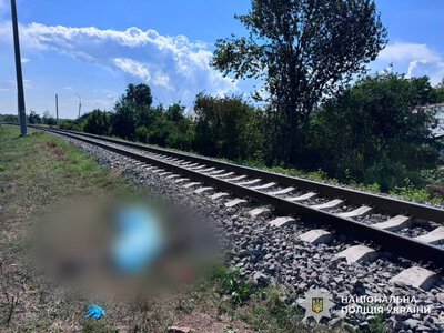 У Чопі поїзд на смерть збив 49-річного чоловіка, поліція відкрила справу