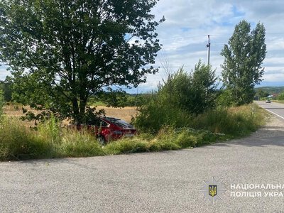 На Мукачівщині внаслідок ДТП постраждала 2-річна дівчинка