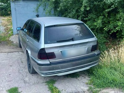 У Рівному забрали на арештмайданчик автомобіль, який припаркували з порушенням