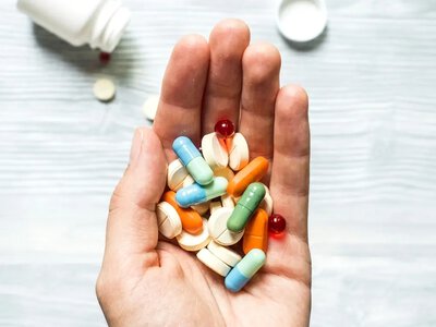 Що відбувається з кишківником після антибіотиків і як зменшити ризики