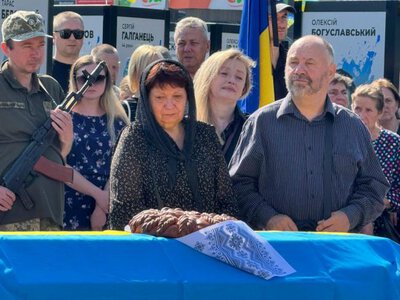 У Рівному в останню дорогу провели двох військовослужбовців
