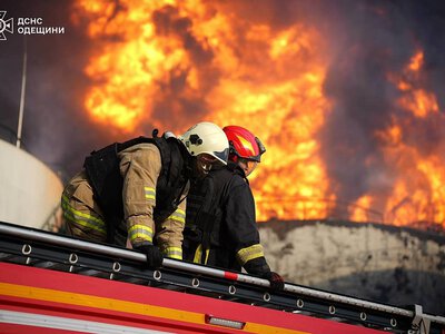 На Одещині після атаки горів резервуар із тисячами тонн соняшникової олії (фото)