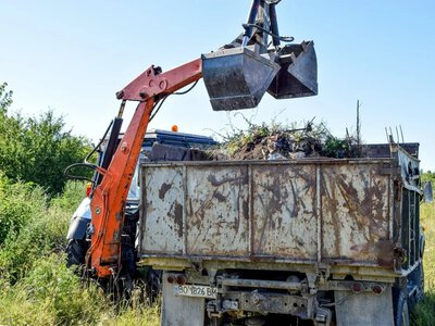 У селі на Полтавщині приберуть за 300 тисяч гривень звалище решток тварин