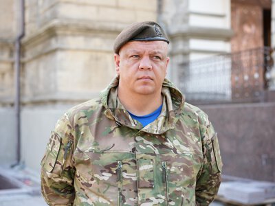 Командир 123-ї окремої бригади ТрО Олег Макуха: «Хорунжа служба – наш моральний щит»