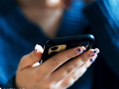 У Британії запровадили нічну комендантську годину для соцмереж підлітків