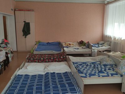 Чому 176 переселенців досі живуть у дитсадках: пояснення Полтавської міськради