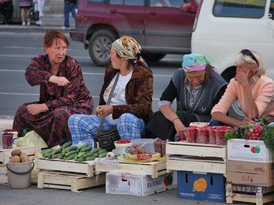 Стихійна торгівля в Кривому Розі: чому краще не купувати продукти «з рук»