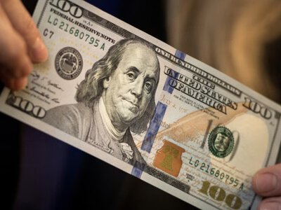 Чому США не друкують купюри понад $100, а в Україні з'являються 2000 гривень?
