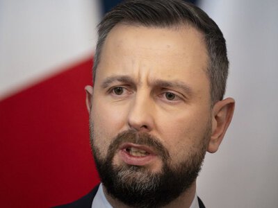 Розкішні авто та порушення порядку: у Польщі заговорили про депортацію деяких категорій українців