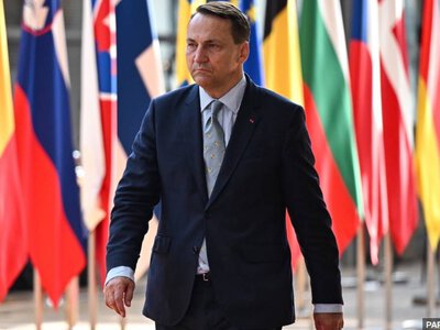 Сікорський попередив, що РФ готує провокації з використанням українських дронів