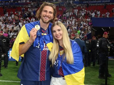 Спільна робота. Дружина Забарного показала, як вони з Іллею разом тренуються у відпустці