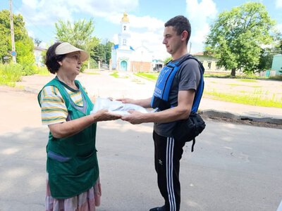 Після атаки дронів жителі Шостки отримали допомогу від гуманітарної місії «Проліска»