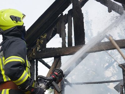 У середмісті Ужгорода вранці спалахнула садово-паркова споруда — PMG.ua