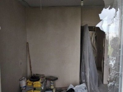 Російський дрон скинув вибухівку на цивільного у центрі Херсона