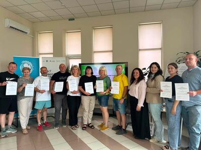 Літня школа для сімей на Закарпатті об'єднала прийомних батьків та вихованців для важливого навчання