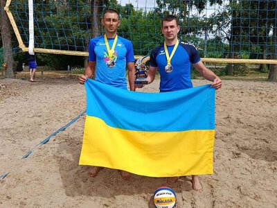 У «Пліч-о-пліч» перемагають новосанжарці