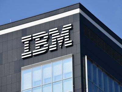 Акції американської технологічної компанії IBM впали найбільше з 1968 року