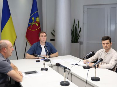 У Хмельницькій ОВА провели черговий діалог із підприємцями: обговорили державну програму підтримки виробників