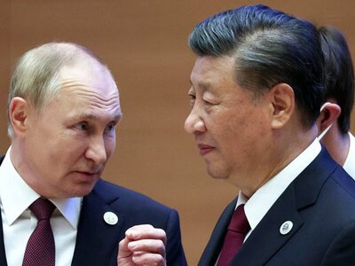 Китай налагоджує зв'язки з наступниками Путіна. Він більше не взірець для Сі Цзіньпіна – WSJ