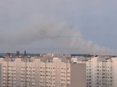 Дрони масовано атакували російські Саратов та Енгельс: повідомляють про пожежу на аеродромі...