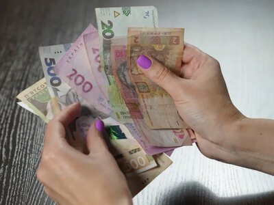 Виплати по 900 гривень на члена родини та продукти: хто з українців може отримати допомогу