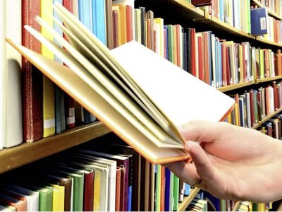 Працівникам культури й бібліотекарям підвищать оклади на 40–70% з 2027 року