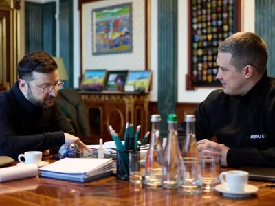 Чому Зеленський вирішив прибрати Федорова, а не Сирського – BBC