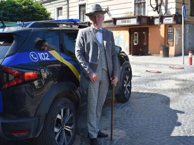 Дійшло до штовханини та розмови на підвищених тонах: відомий екскурсовод Чернівців розповів про інцидент у місті