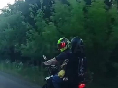 Зупинили штучним затором: На Рівненщині мотоцикліст тікав від патрульних