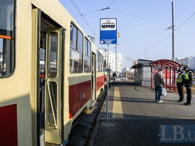 Двох посадовців КП «Київпастранс» підозрюють у переплаті 9,6 млн грн на закупівлі трамвайних рейок
