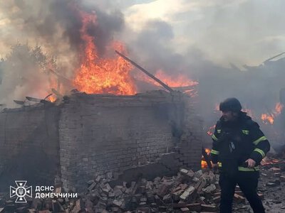  Дрони окупантів атакували Слов'янськ: пожежа охопила приватний будинок та господарські споруди 