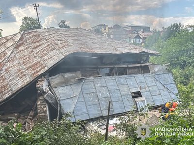 Потужний вибух у Борщеві: що відомо та які обставини встановлює поліція