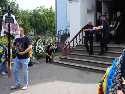 У Херсоні попрощались із 38-річним захисником Миколою Ніколайцевим