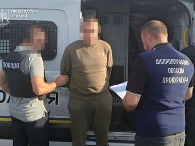 З Німеччини екстрадовано учасника групи, яка виготовляла фальшиві документи