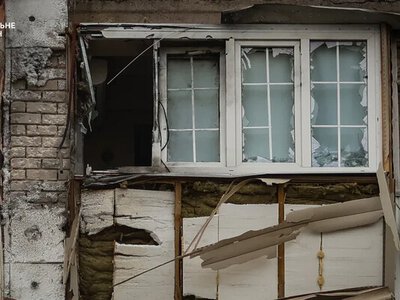 70-річна херсонка у тяжкому стані після обстрілу Корабельного району РФ