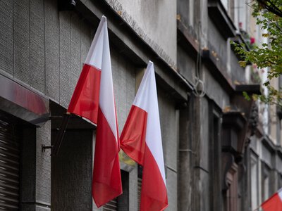 Українцям у Польщі нагадали про важливий дедлайн: кому до 31 серпня потрібно підтвердити особу