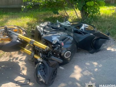У Хмельницькому в ДТП травмувався 33-річний мотоцикліст