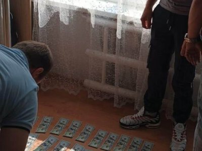 Поки колишня вчителька була відсутня: на Прикарпатті чоловік обікрав її майже на 1,3 млн гривень