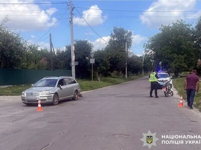 У Шишаках зіткнулися автомобіль і скутер: до лікарні потрапив 13-річний хлопець