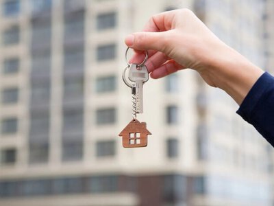 Українець безкоштовно жив у 68 квартирах в Києві: як йому це вдалося
