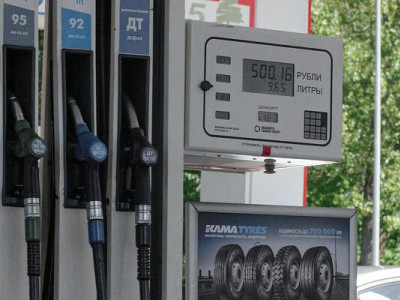 У Росії почали активніше продавати АЗС на тлі паливної кризи