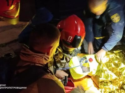 У Кривому Розі ліквідовуючи пожежу у квартирі, надзвичайники врятували жінку