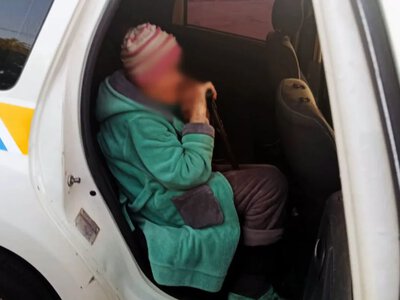 На Львівщині поліцейські допомогли літній переселенці з Краматорська повернутися додому