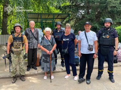 Евакуаційна група Фенікс вивезла 16 людей із небезпечних прифронтових районів за тиждень
